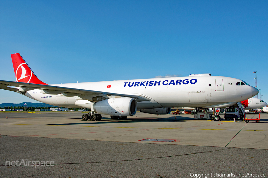 Turkish Cargo Airbus A330-243F (TC-JOV) | Photo 183167