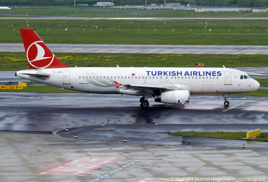 Turkish Airlines Airbus A320-232 (TC-JPA) | Photo 163210