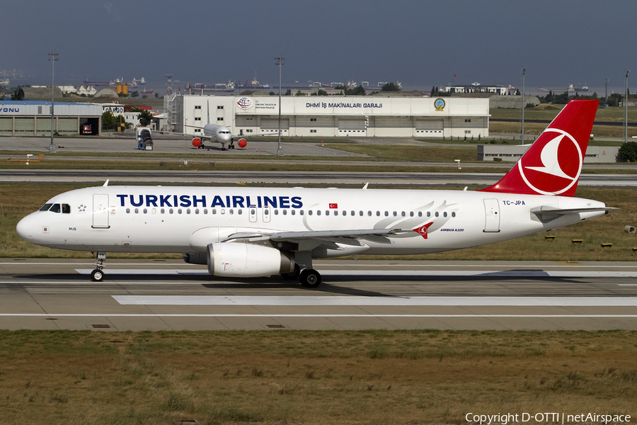 Turkish Airlines Airbus A320-232 (TC-JPA) | Photo 409576