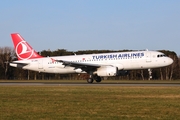 Turkish Airlines Airbus A320-232 (TC-JPB) at  Hamburg - Fuhlsbuettel (Helmut Schmidt), Germany