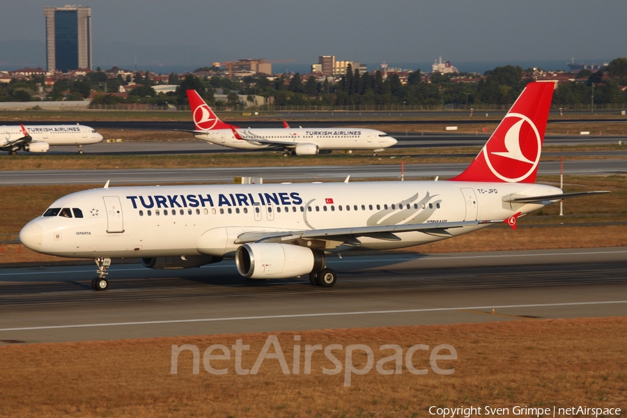 Turkish Airlines Airbus A320-232 (TC-JPD) | Photo 434280