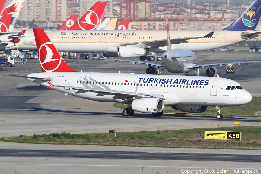 Turkish Airlines Airbus A320-232 (TC-JPD) | Photo 44046
