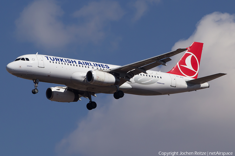 Turkish Airlines Airbus A320-232 (TC-JPD) | Photo 73968