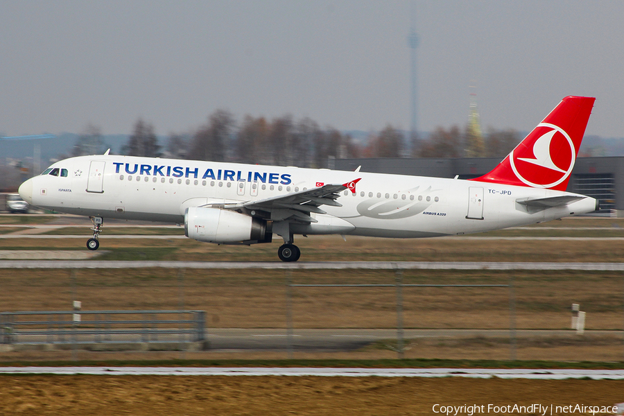 Turkish Airlines Airbus A320-232 (TC-JPD) | Photo 148183