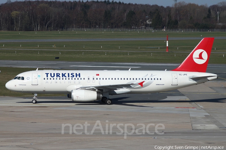Turkish Airlines Airbus A320-232 (TC-JPE) | Photo 34561