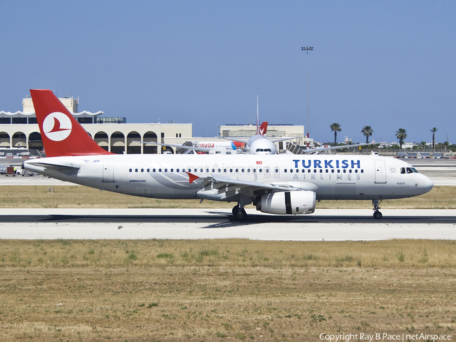 Turkish Airlines Airbus A320-232 (TC-JPF) | Photo 26648