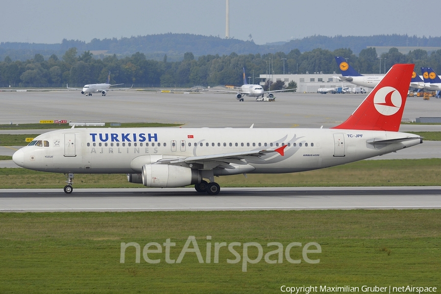 Turkish Airlines Airbus A320-232 (TC-JPF) | Photo 112352
