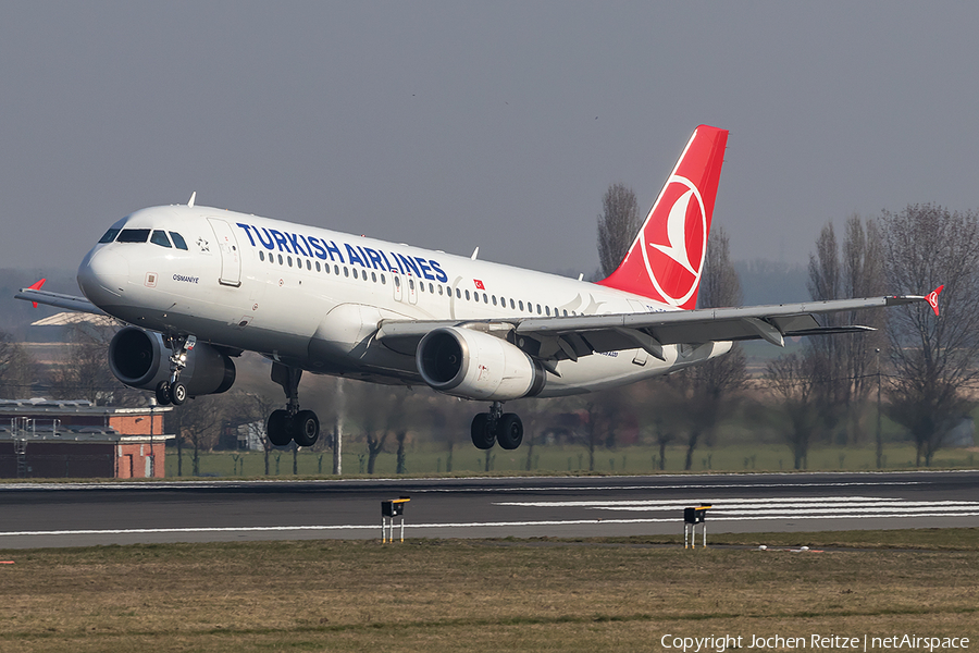 Turkish Airlines Airbus A320-232 (TC-JPG) | Photo 233226