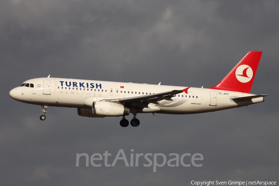 Turkish Airlines Airbus A320-232 (TC-JPH) | Photo 434620