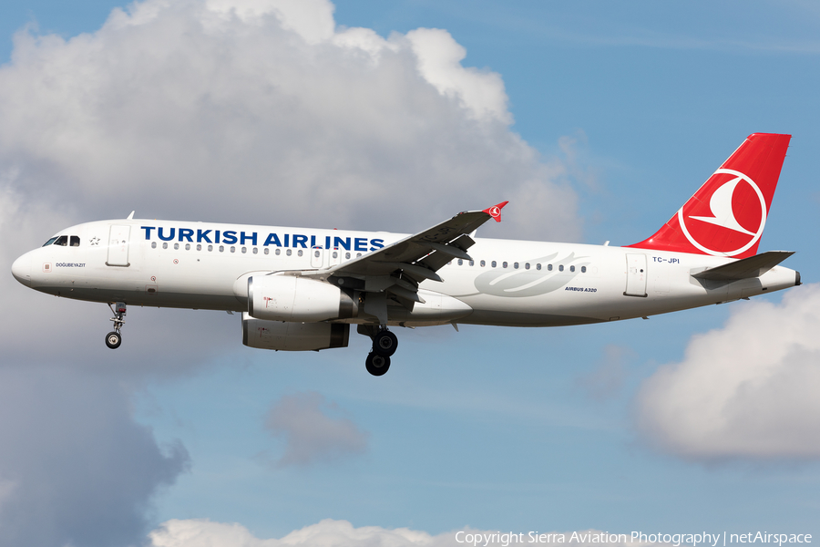 Turkish Airlines Airbus A320-232 (TC-JPI) | Photo 502474