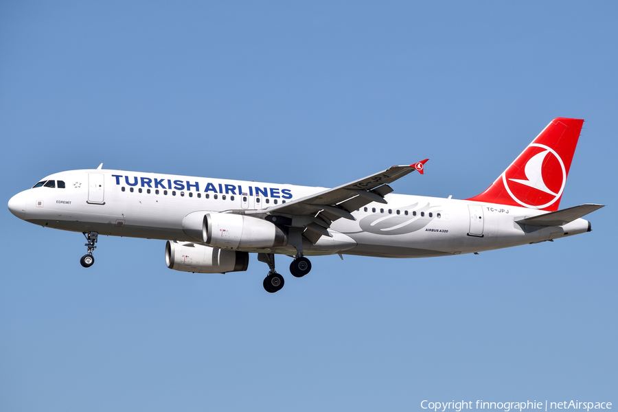 Turkish Airlines Airbus A320-232 (TC-JPJ) | Photo 422478