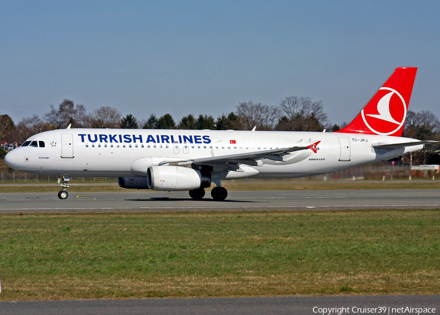 Turkish Airlines Airbus A320-232 (TC-JPJ) | Photo 106871