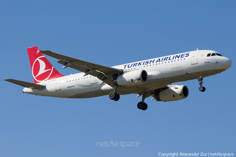 Turkish Airlines Airbus A320-232 (TC-JPJ) | Photo 393508