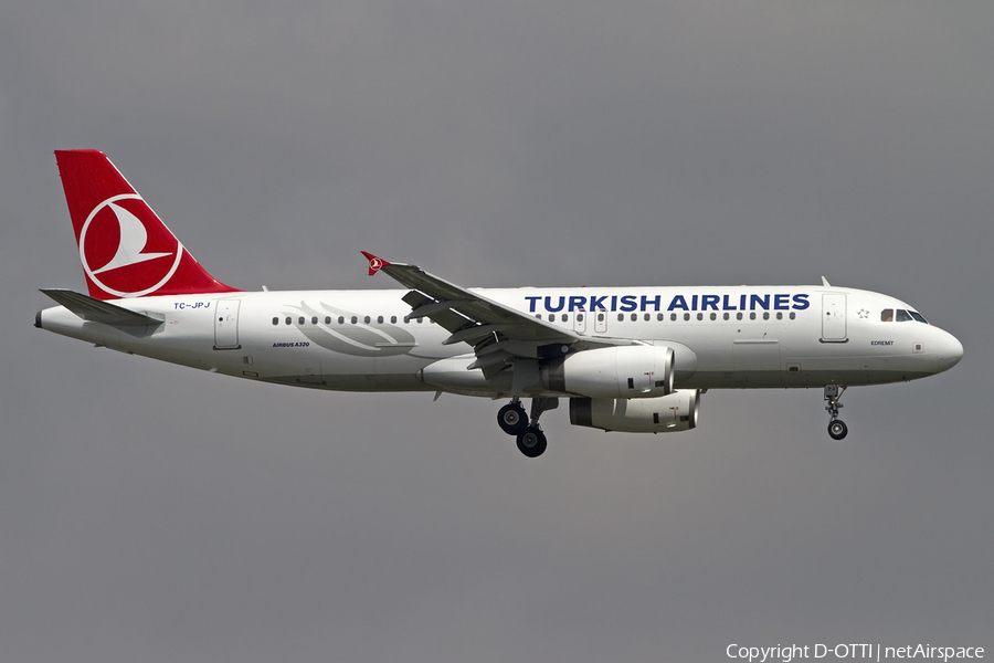Turkish Airlines Airbus A320-232 (TC-JPJ) | Photo 409357