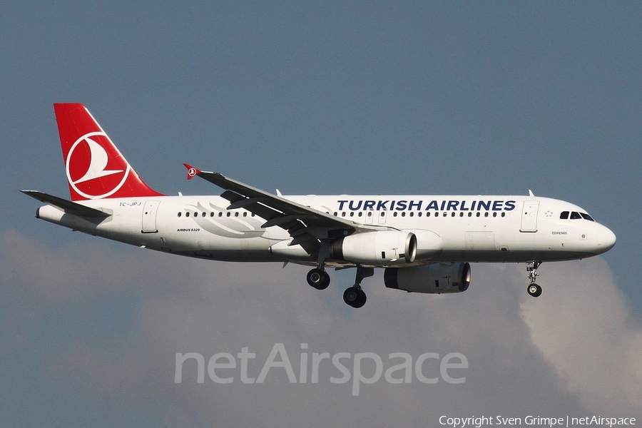 Turkish Airlines Airbus A320-232 (TC-JPJ) | Photo 274755