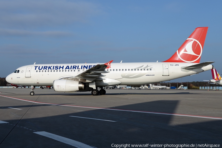 Turkish Airlines Airbus A320-232 (TC-JPK) | Photo 416311