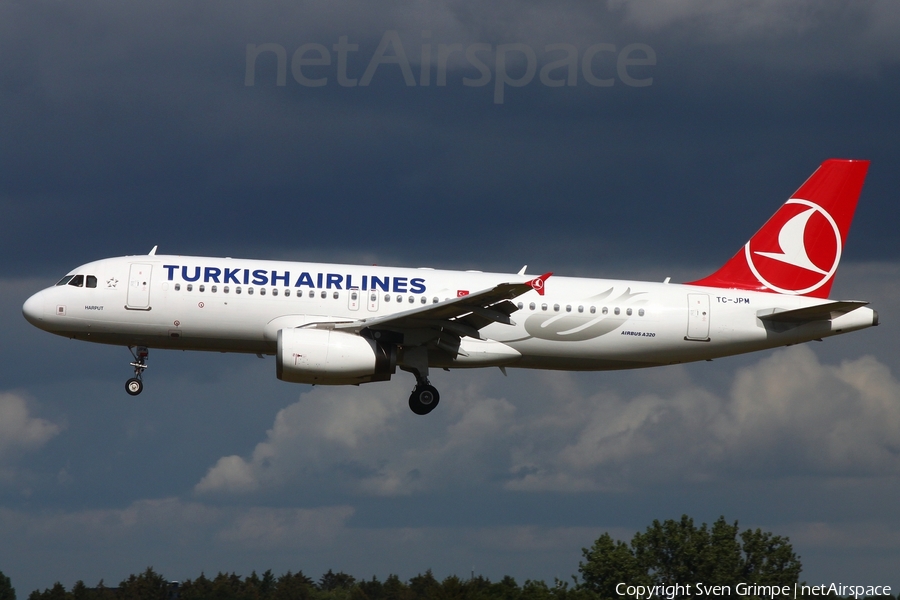 Turkish Airlines Airbus A320-232 (TC-JPM) | Photo 520649