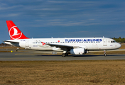 Turkish Airlines Airbus A320-232 (TC-JPM) at  Oslo - Gardermoen, Norway