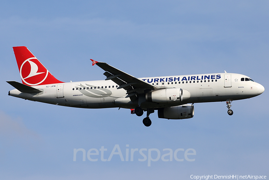 Turkish Airlines Airbus A320-232 (TC-JPN) | Photo 516041