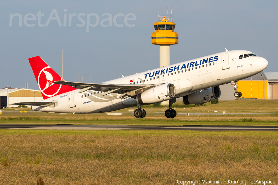 Turkish Airlines Airbus A320-232 (TC-JPN) | Photo 521902