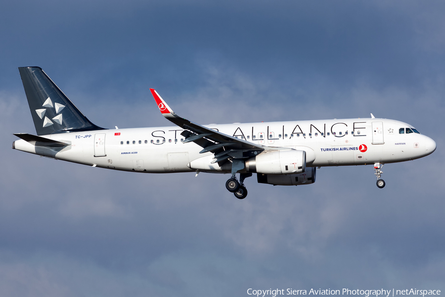 Turkish Airlines Airbus A320-232 (TC-JPP) | Photo 324568