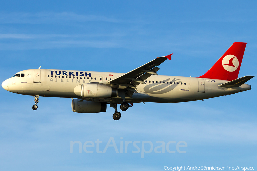 Turkish Airlines Airbus A320-232 (TC-JPP) | Photo 36195