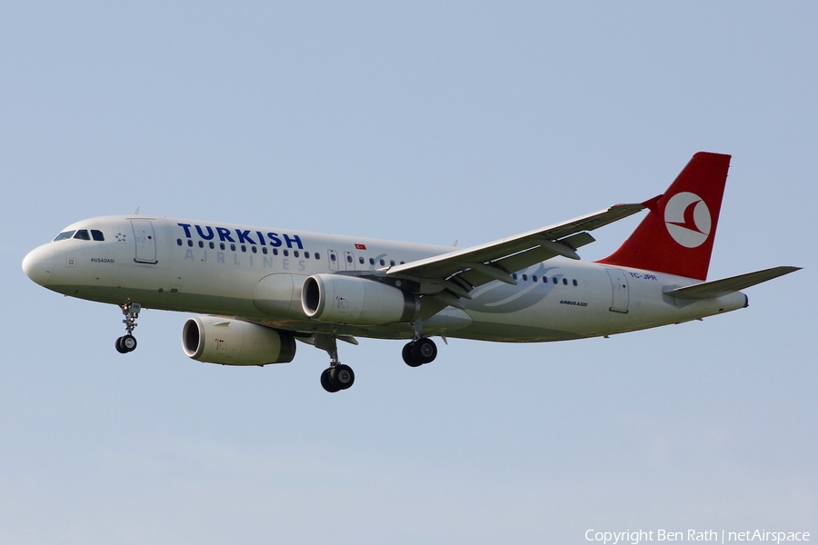 Turkish Airlines Airbus A320-232 (TC-JPR) | Photo 29452