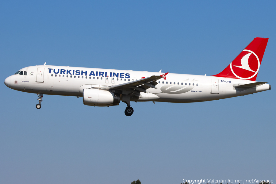 Turkish Airlines Airbus A320-232 (TC-JPR) | Photo 523737