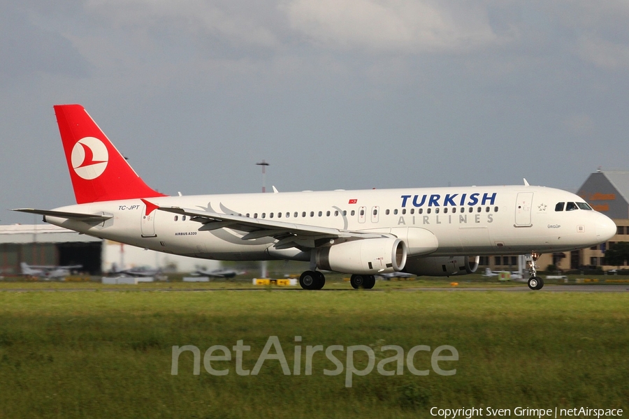 Turkish Airlines Airbus A320-232 (TC-JPT) | Photo 34859