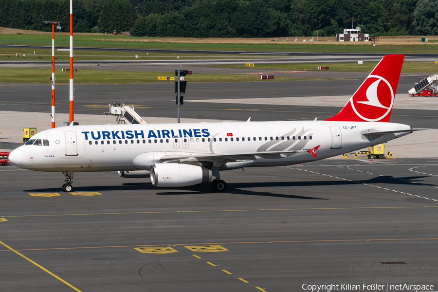 Turkish Airlines Airbus A320-232 (TC-JPT) | Photo 579299