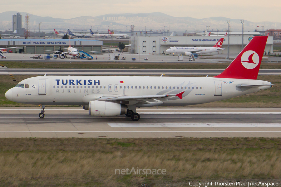 Turkish Airlines Airbus A320-232 (TC-JPT) | Photo 84647