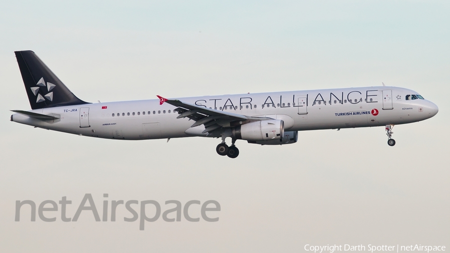 Turkish Airlines Airbus A321-232 (TC-JRA) | Photo 168371