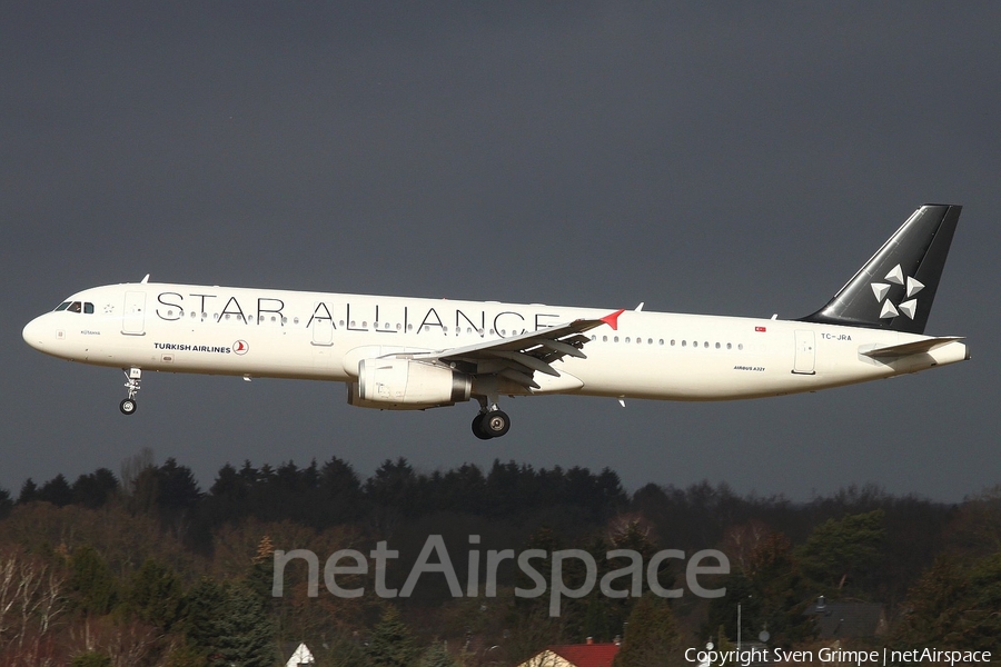 Turkish Airlines Airbus A321-232 (TC-JRA) | Photo 19289