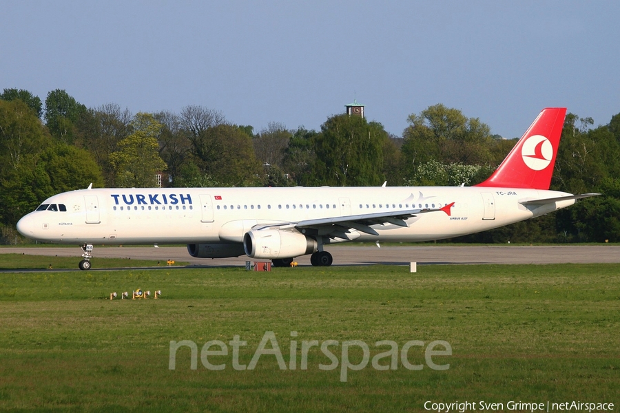Turkish Airlines Airbus A321-232 (TC-JRA) | Photo 19463