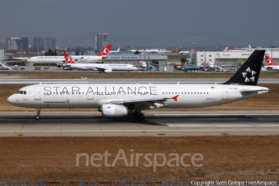 Turkish Airlines Airbus A321-232 (TC-JRA) | Photo 449240