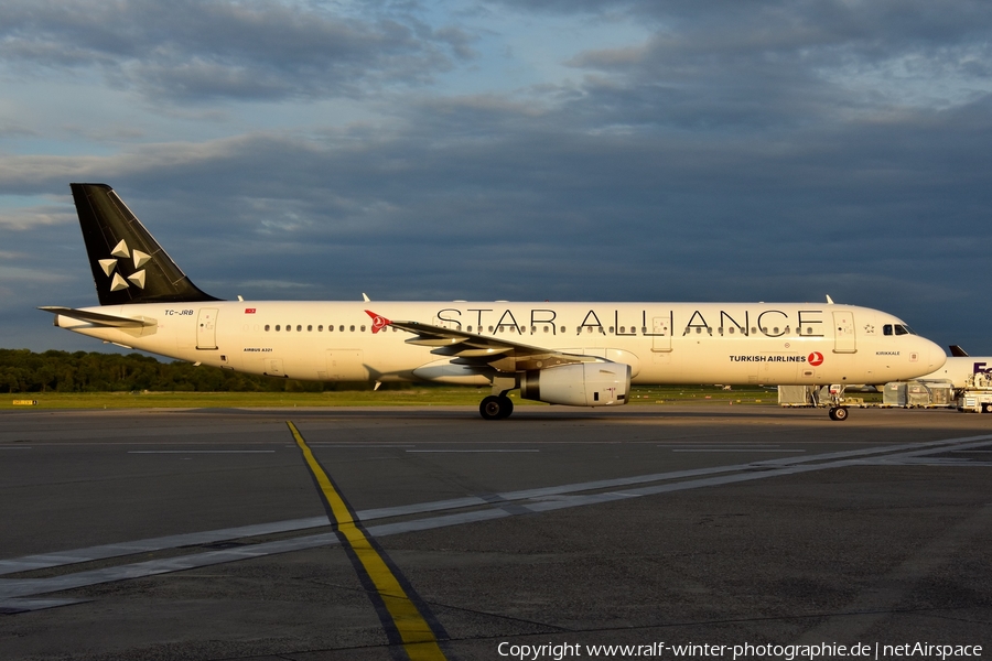 Turkish Airlines Airbus A321-231 (TC-JRB) | Photo 498436