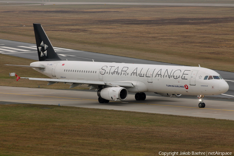 Turkish Airlines Airbus A321-231 (TC-JRB) | Photo 137895