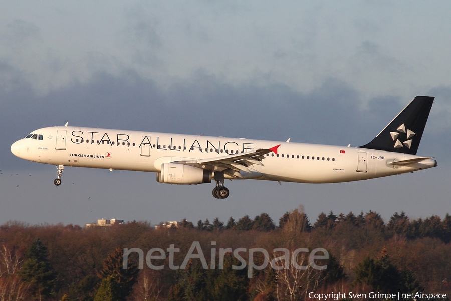 Turkish Airlines Airbus A321-231 (TC-JRB) | Photo 11425