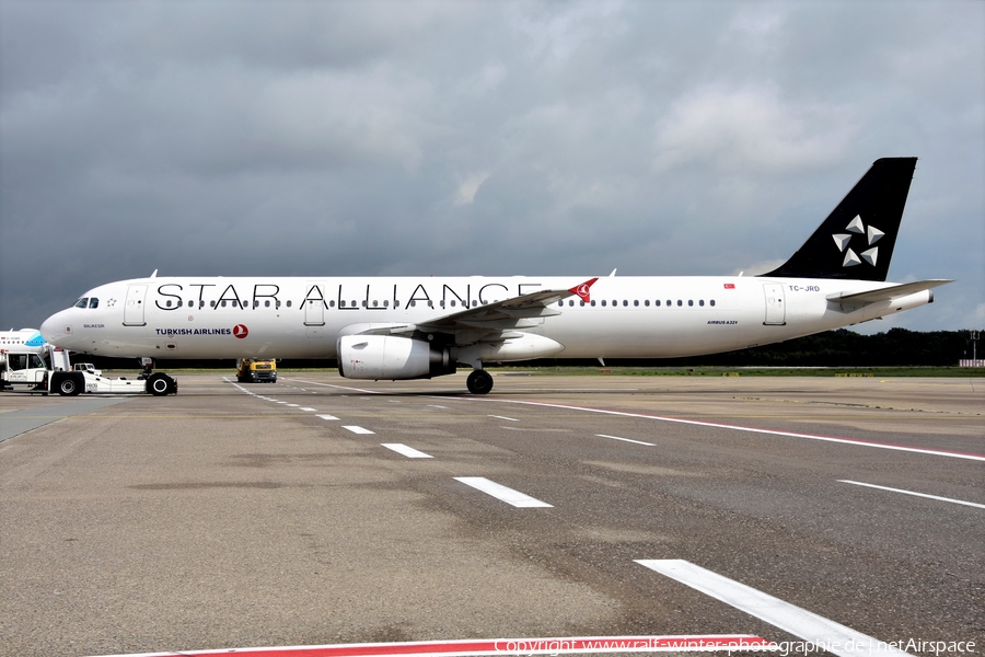 Turkish Airlines Airbus A321-231 (TC-JRD) | Photo 570322