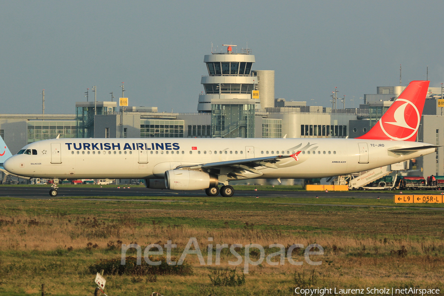 Turkish Airlines Airbus A321-231 (TC-JRD) | Photo 62258