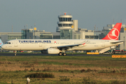 Turkish Airlines Airbus A321-231 (TC-JRD) at  Dusseldorf - International, Germany