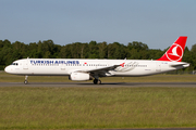 Turkish Airlines Airbus A321-231 (TC-JRD) at  Hamburg - Fuhlsbuettel (Helmut Schmidt), Germany