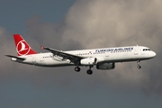 Turkish Airlines Airbus A321-231 (TC-JRD) at  Istanbul - Ataturk, Turkey