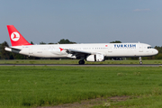 Turkish Airlines Airbus A321-231 (TC-JRG) at  Hamburg - Fuhlsbuettel (Helmut Schmidt), Germany