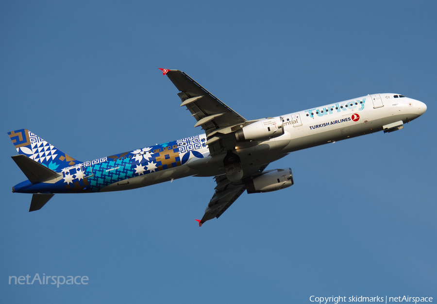 Turkish Airlines Airbus A321-231 (TC-JRG) | Photo 104288
