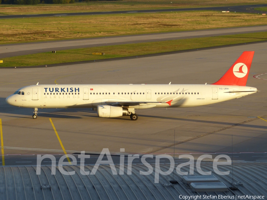 Turkish Airlines Airbus A321-231 (TC-JRH) | Photo 661285