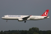 Turkish Airlines Airbus A321-231 (TC-JRI) at  Hamburg - Fuhlsbuettel (Helmut Schmidt), Germany