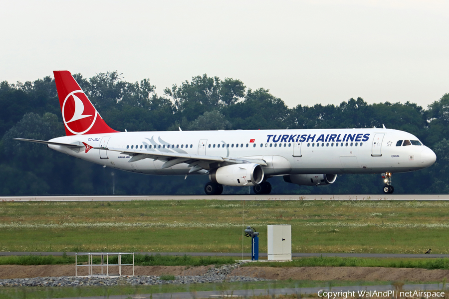 Turkish Airlines Airbus A321-231 (TC-JRJ) | Photo 466124
