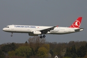 Turkish Airlines Airbus A321-231 (TC-JRN) at  Hamburg - Fuhlsbuettel (Helmut Schmidt), Germany