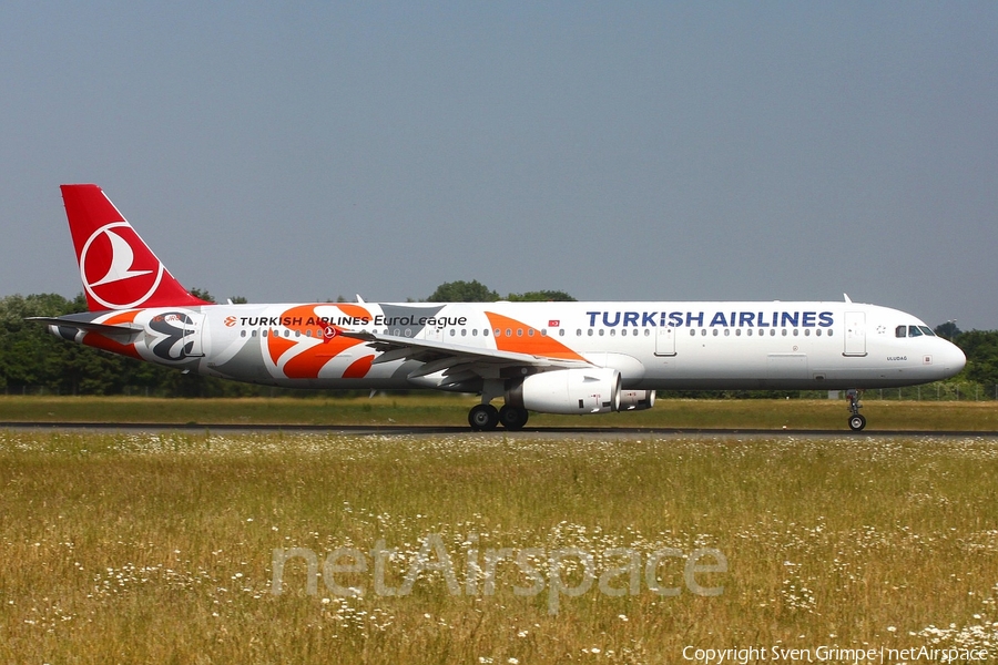 Turkish Airlines Airbus A321-231 (TC-JRO) | Photo 248313